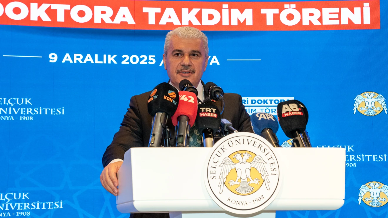 Bakan Murat Kurum’a Selçuk Üniversitesinde fahri doktora payesi takdim edildi